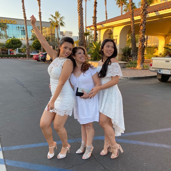 Meet your Seller 💕 - Picture 9 of 10